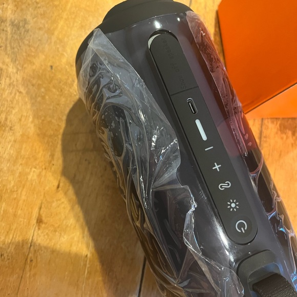 JBL Pulse 5 Brand New - Picture 3 of 4